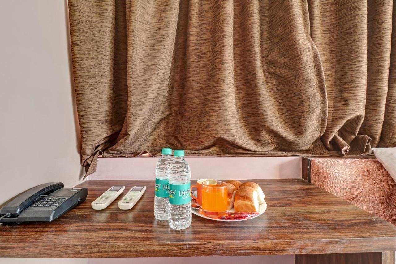 Yelahanka Townhouse Oak Dreamland Suites מראה חיצוני תמונה
