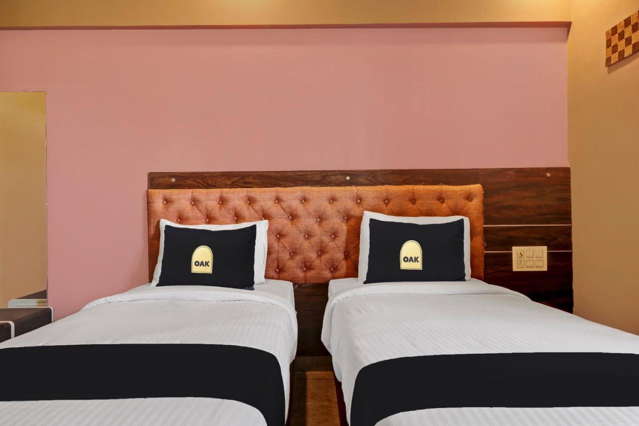 Yelahanka Townhouse Oak Dreamland Suites מראה חיצוני תמונה