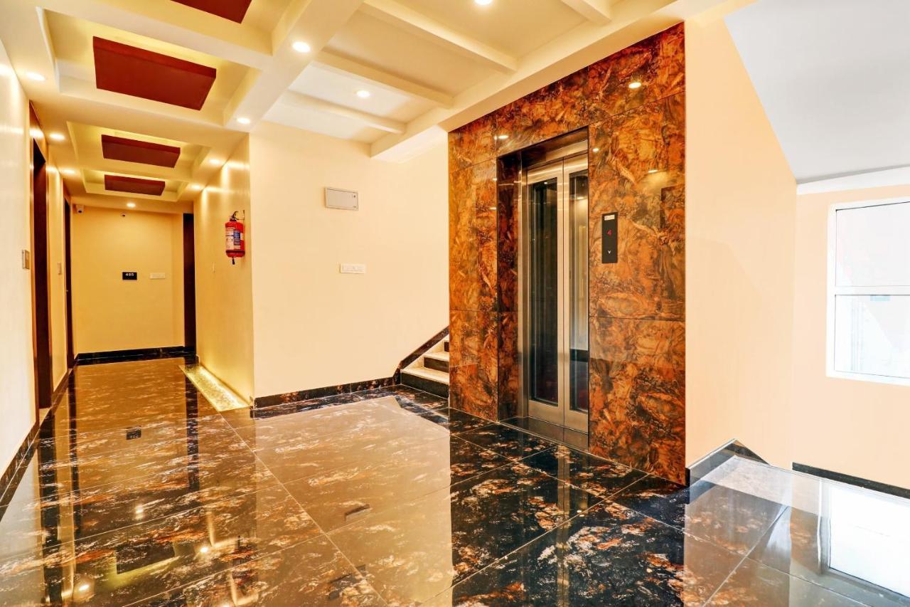 Yelahanka Townhouse Oak Dreamland Suites מראה חיצוני תמונה