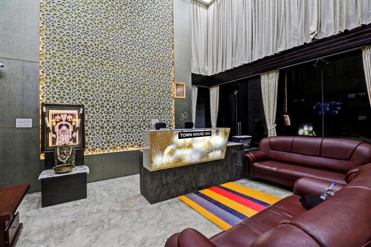 Yelahanka Townhouse Oak Dreamland Suites מראה חיצוני תמונה