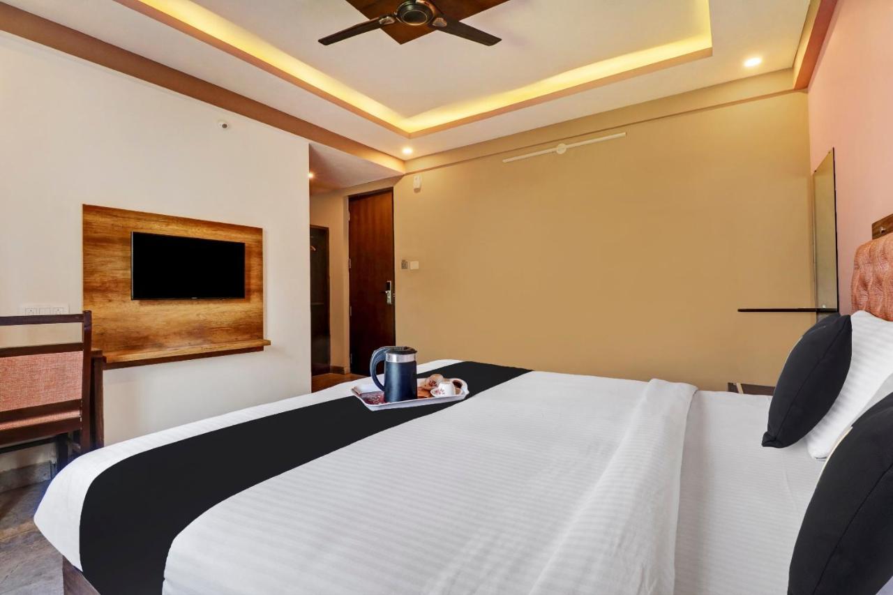 Yelahanka Townhouse Oak Dreamland Suites מראה חיצוני תמונה