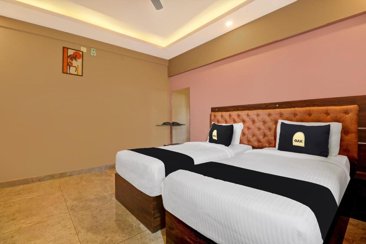 Yelahanka Townhouse Oak Dreamland Suites מראה חיצוני תמונה