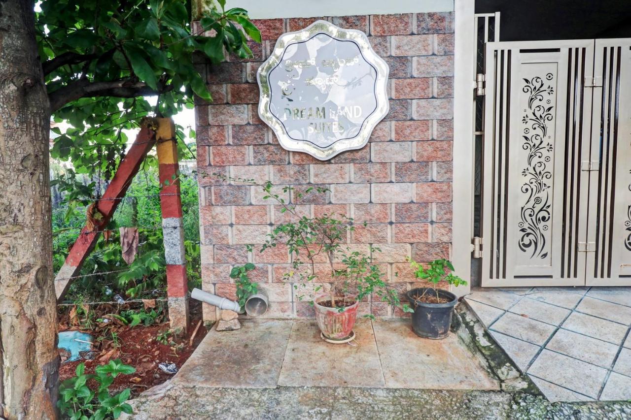 Yelahanka Townhouse Oak Dreamland Suites מראה חיצוני תמונה