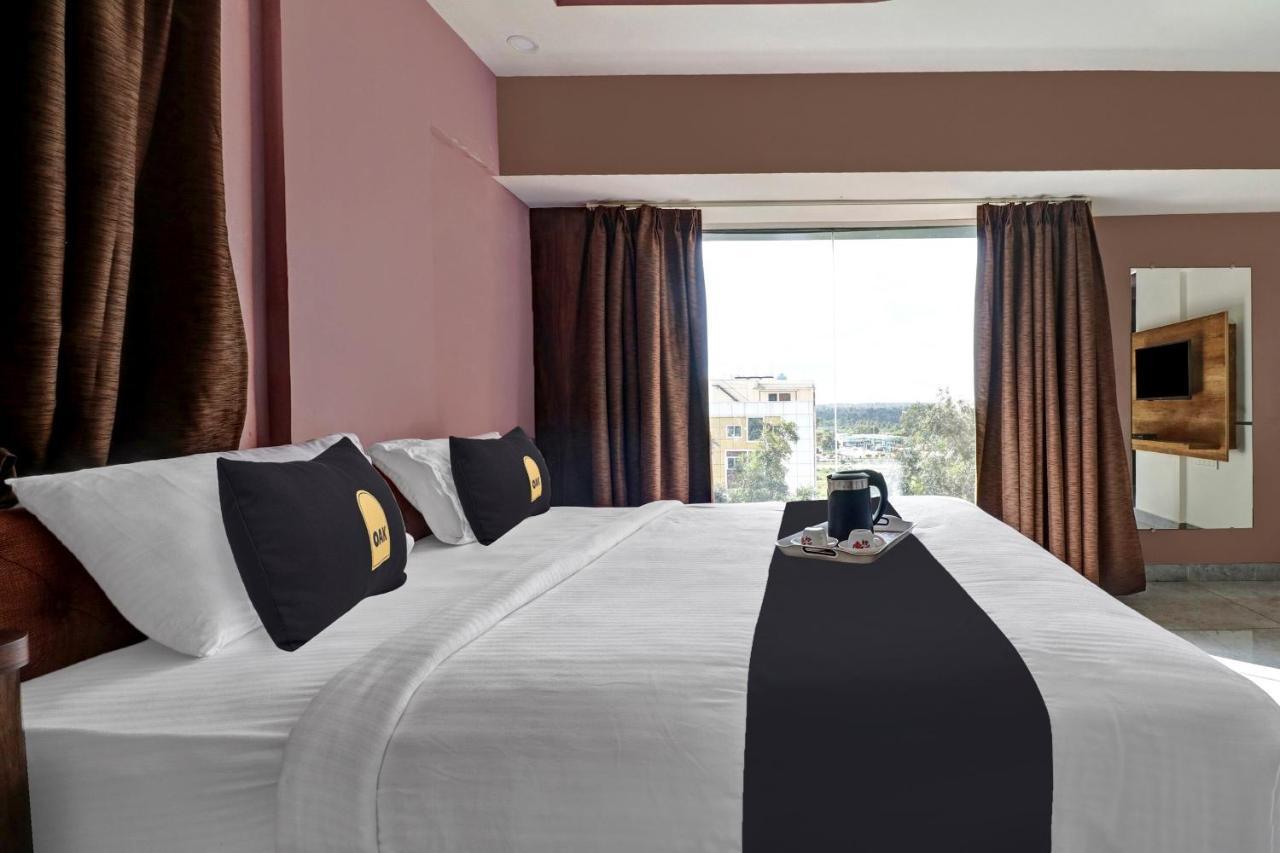 Yelahanka Townhouse Oak Dreamland Suites מראה חיצוני תמונה